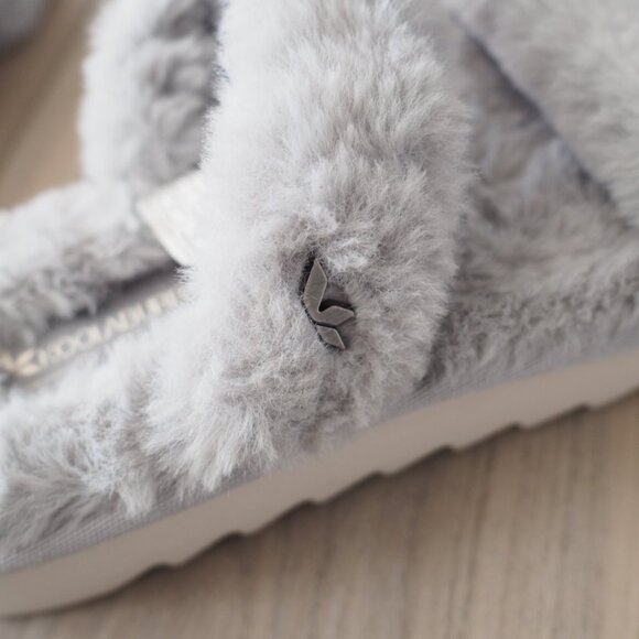 Koolaburra by UGG Like New Faux Fur Fuzzy Gray Slipper Sandals Slides Size 6 - Picture 11 of 13